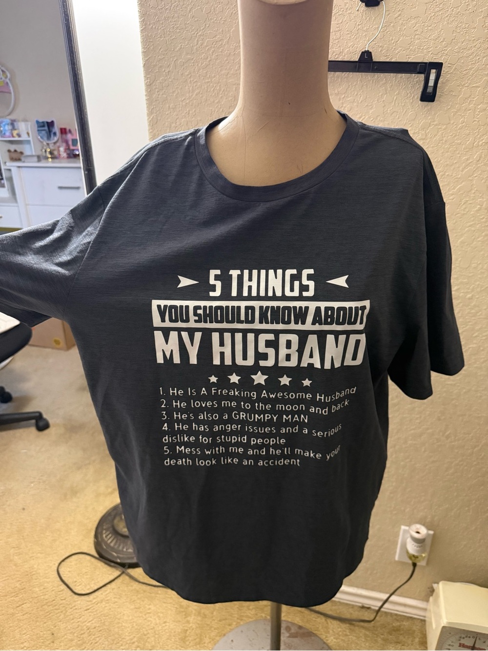 Women’s Dark Gray Graphic Tee - 5 Things You Should Know About My Husband